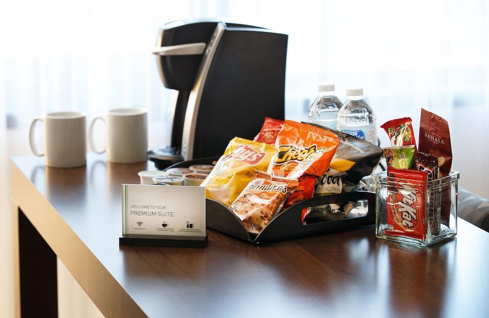 Hilton San Diego Mission Valley Экстерьер фото