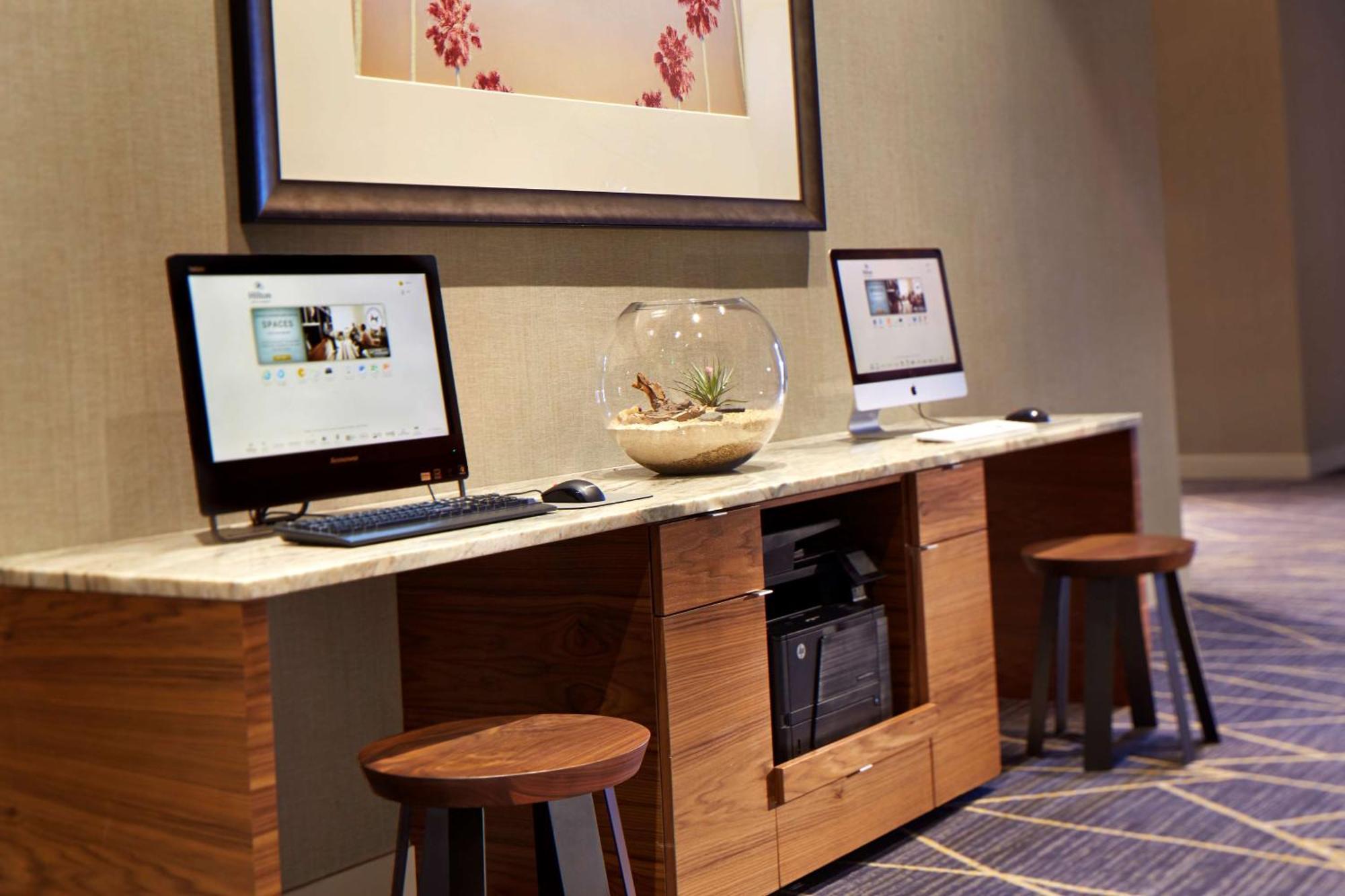 Hilton San Diego Mission Valley Экстерьер фото
