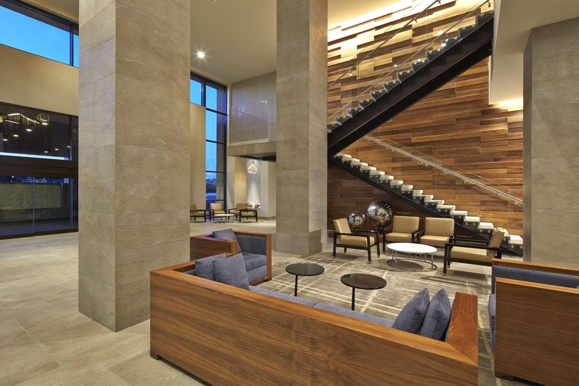 Hilton San Diego Mission Valley Экстерьер фото
